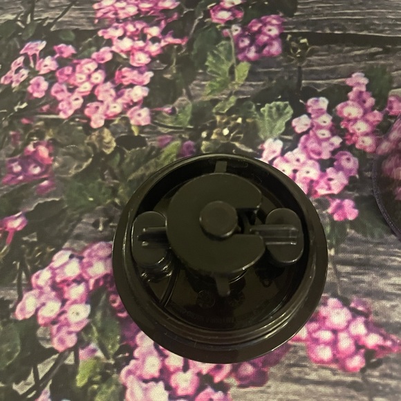 2019 STARBUCKS 16 Oz. Plastic Tumbler FLORAL BUTTERFLY Limited Edition - Picture 10 of 13